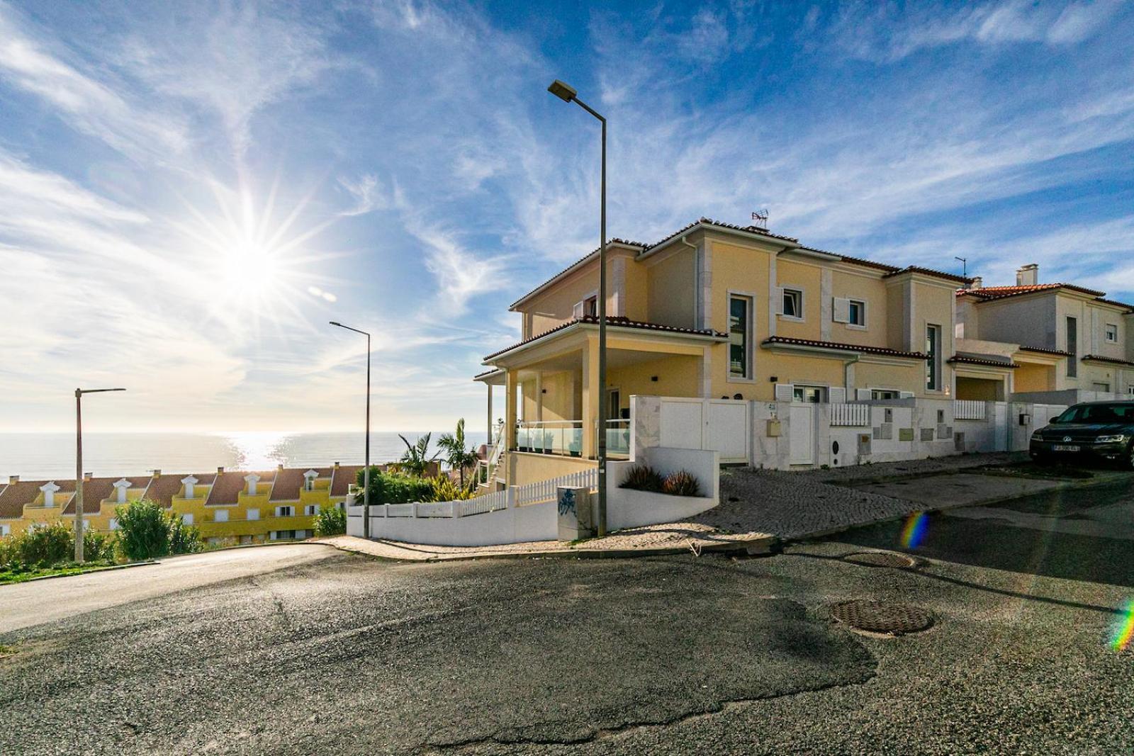 Vibing & Liming Ericeira Hotel Exterior foto