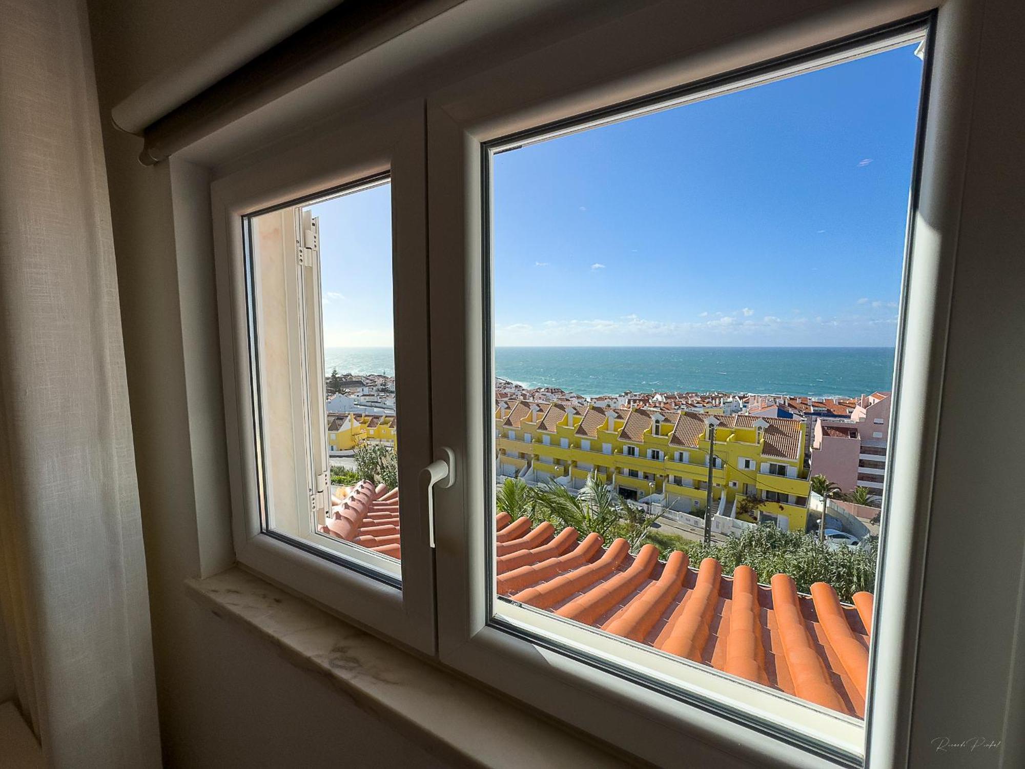 Vibing & Liming Ericeira Hotel Exterior foto