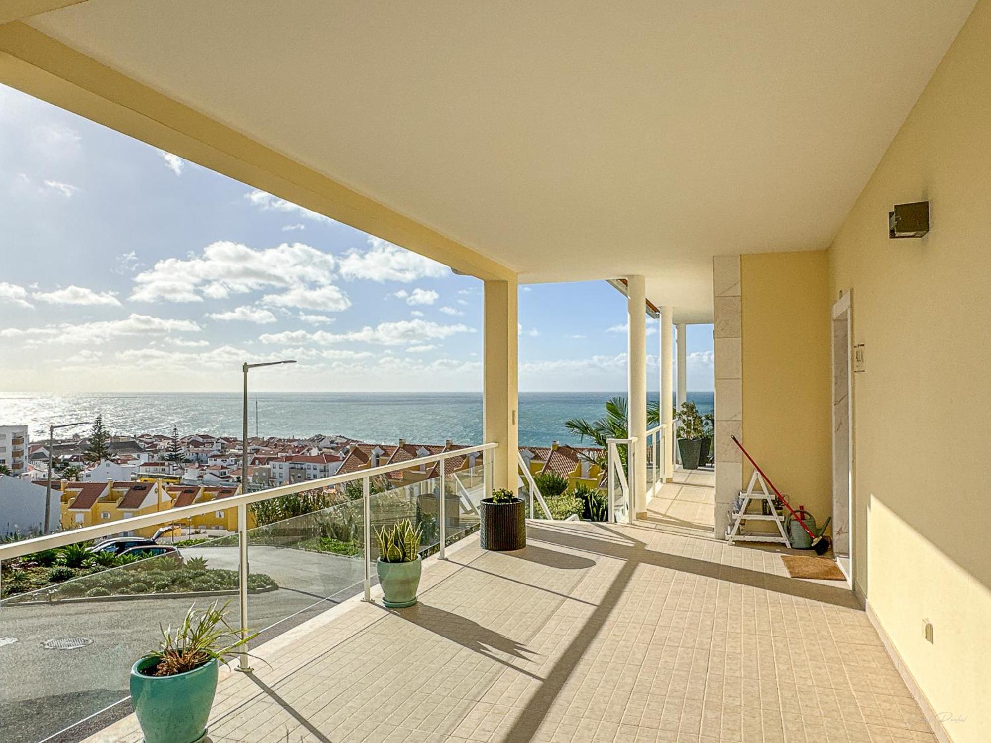 Vibing & Liming Ericeira Hotel Exterior foto